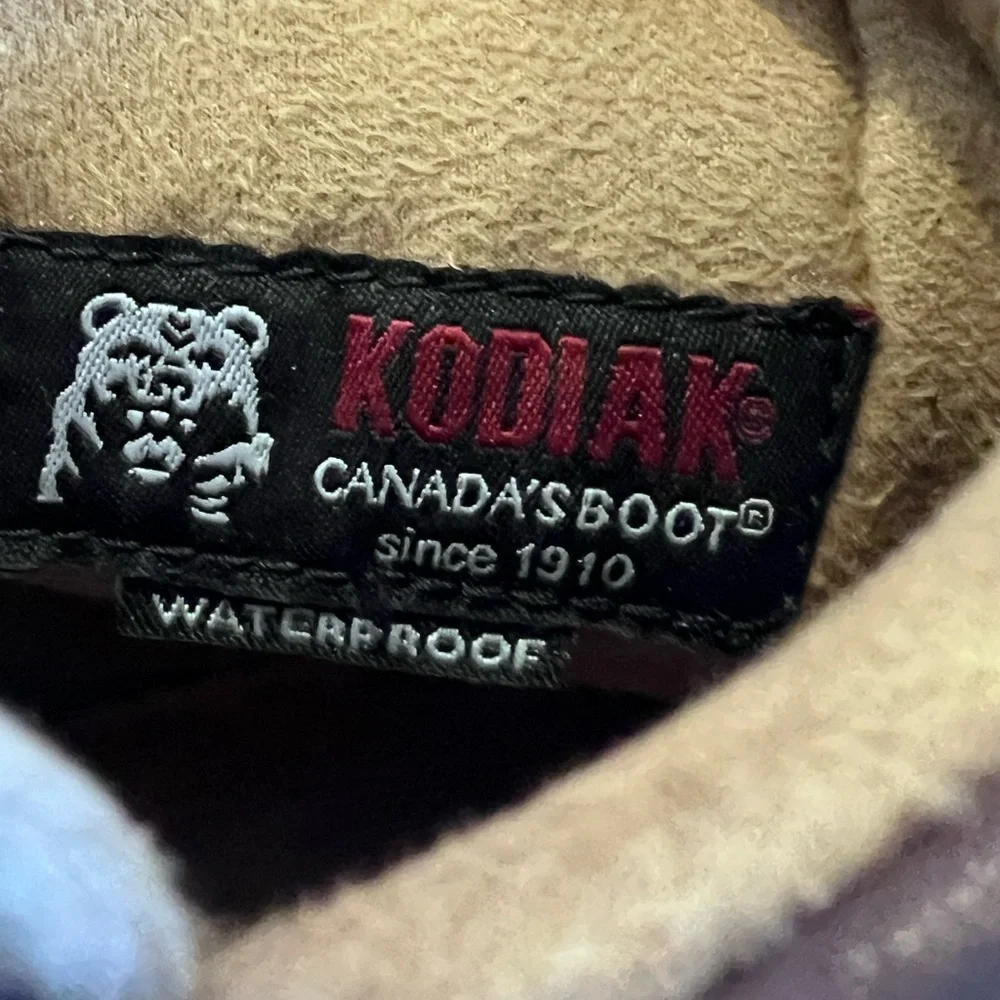 Kodiak 3M Thinsulate Water Proof Water Resistant Salt Shield Size 9 Brown Boot